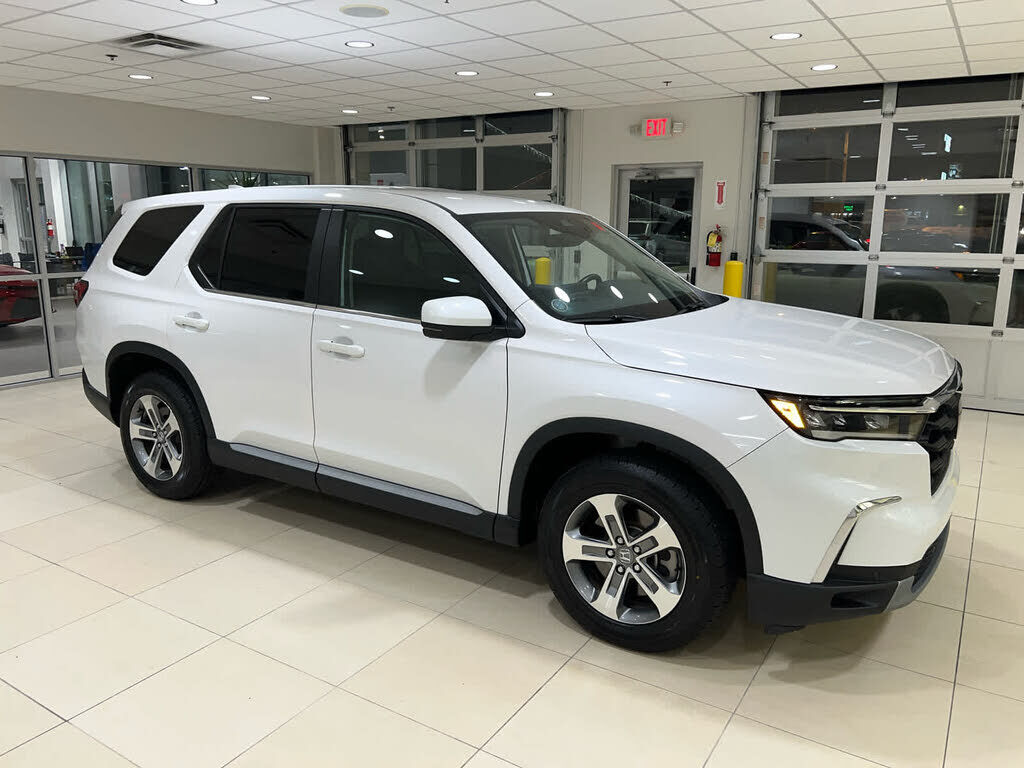 2023 HONDA Pilot