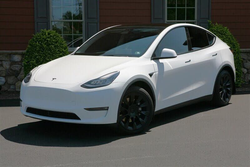2021 TESLA Model Y
