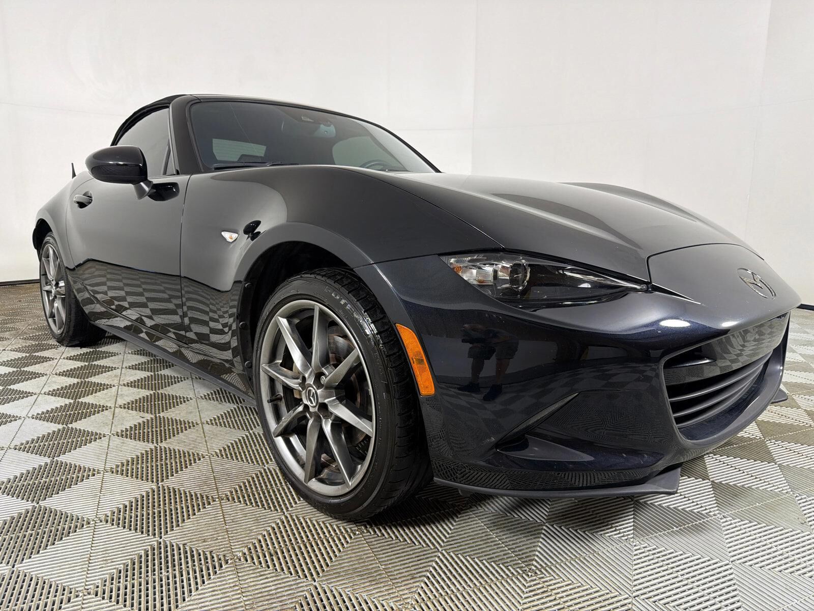 2023 MAZDA MX-5