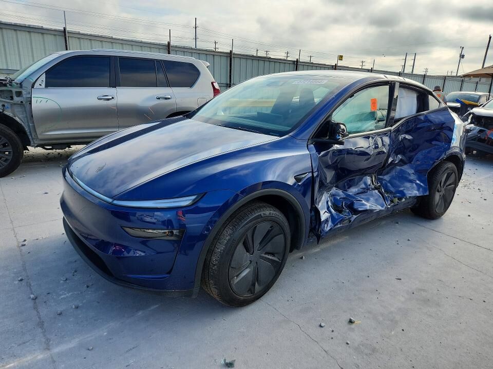 2026 TESLA Model Y