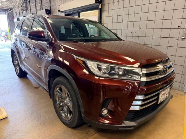 2019 TOYOTA Highlander