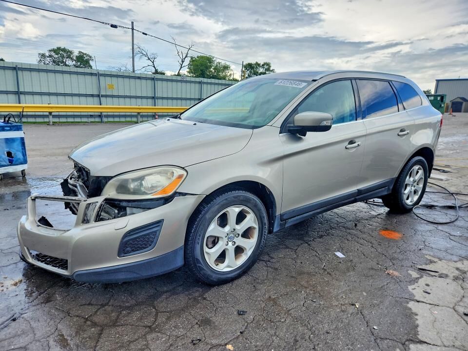 2013 VOLVO XC60