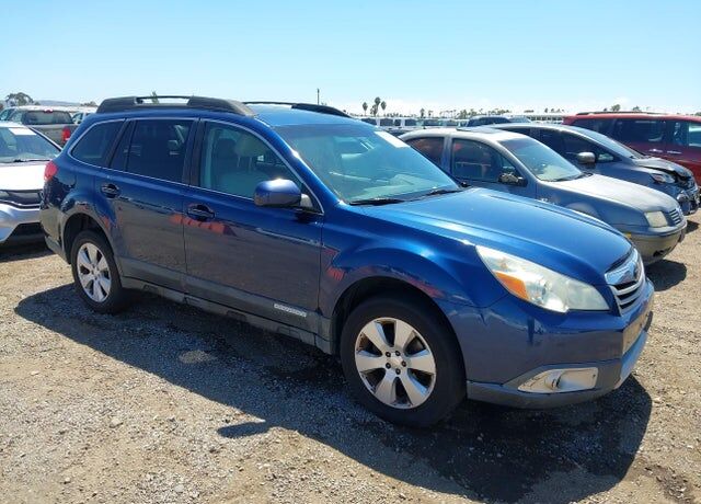 2010 SUBARU Outback