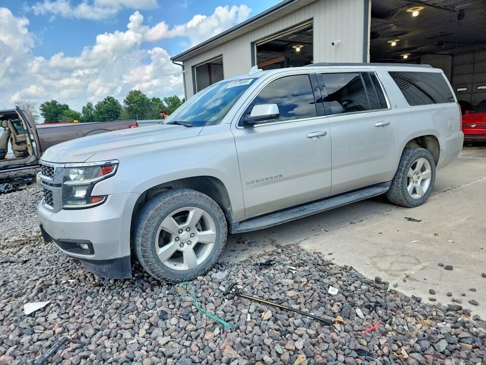 2016 CHEVROLET Suburban