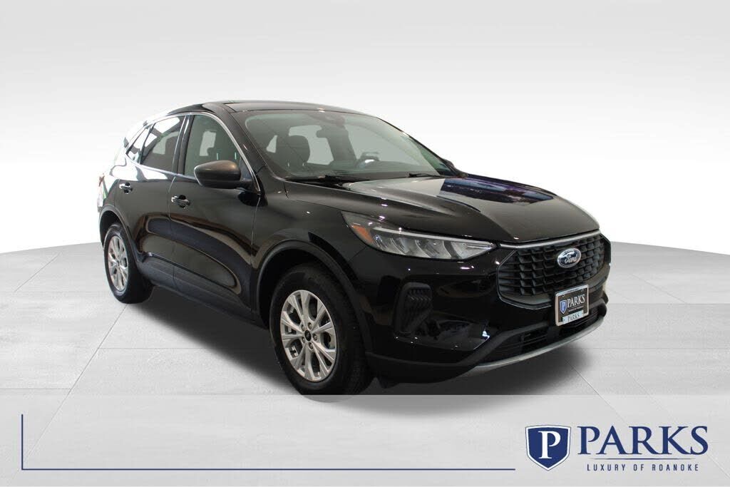 2023 FORD Escape