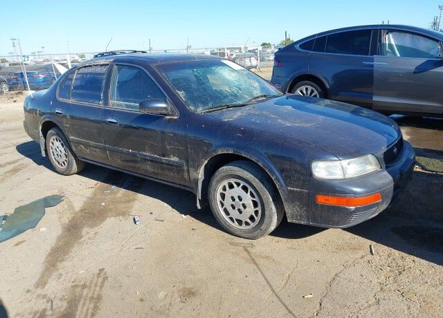 1995 NISSAN Maxima