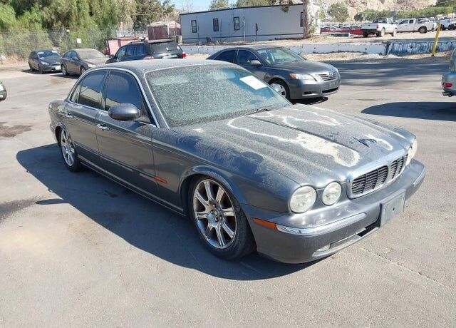 2004 JAGUAR XJ