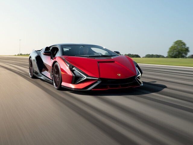 2021 LAMBORGHINI Aventador
