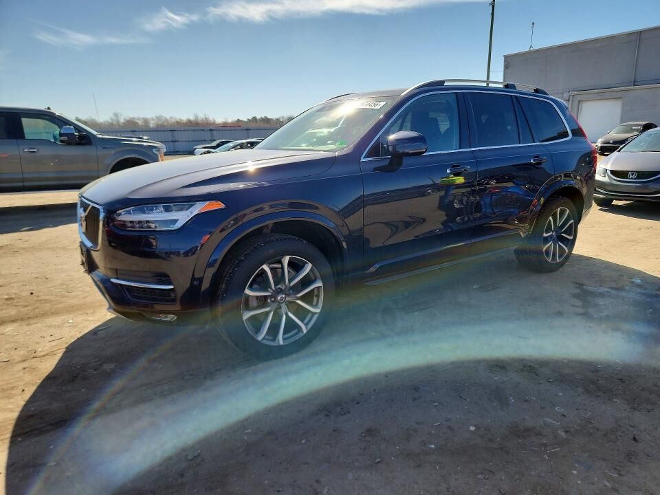 2017 VOLVO XC90