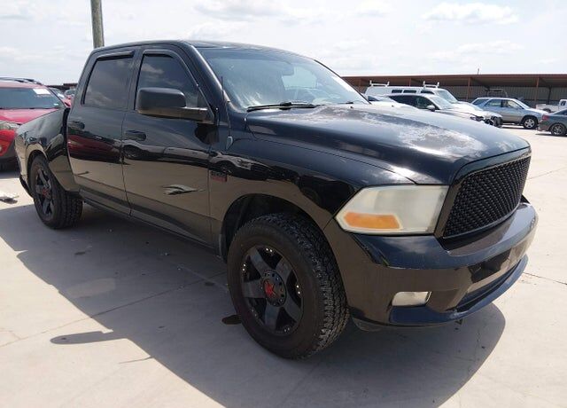 2012 DODGE Ram