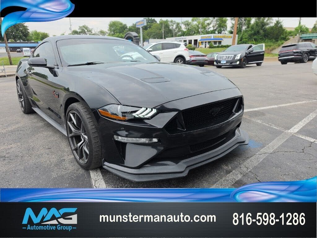 2019 FORD Mustang