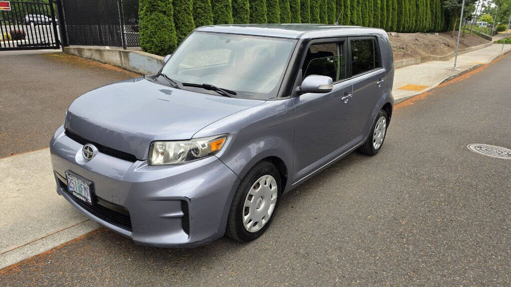2012 TOYOTA SCION
