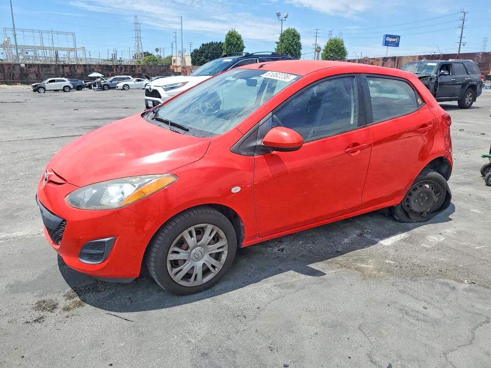 2014 MAZDA Mazda2