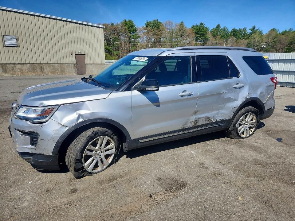 2018 FORD Explorer
