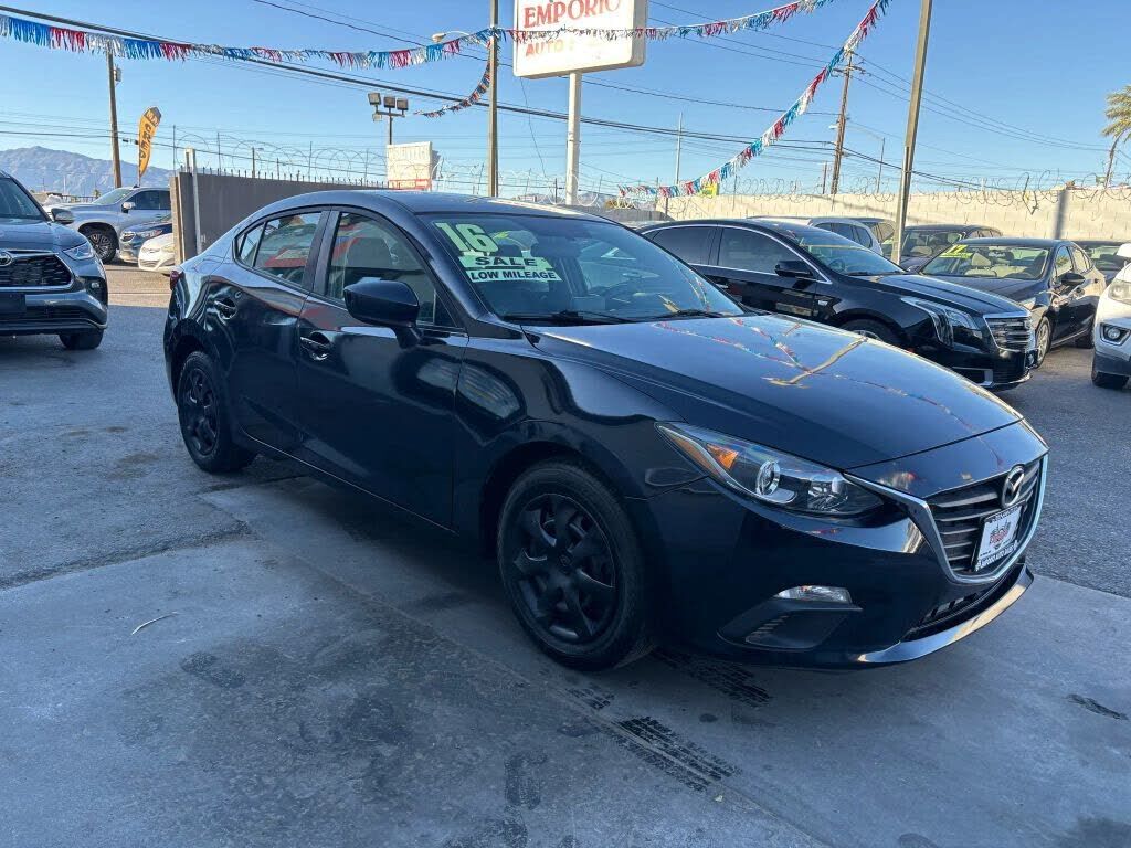 2016 MAZDA Mazda3