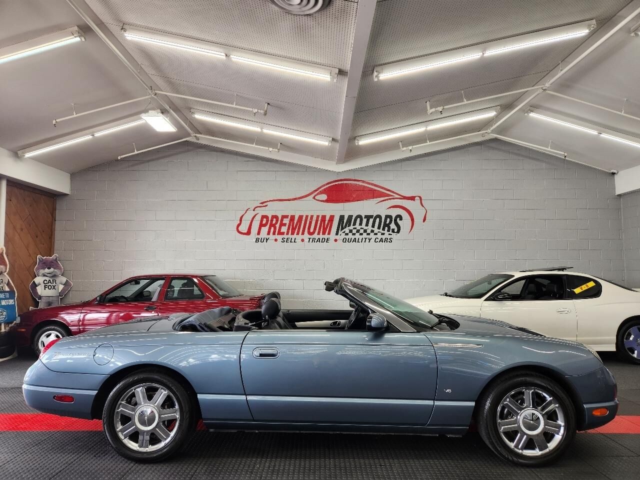 2005 FORD Thunderbird
