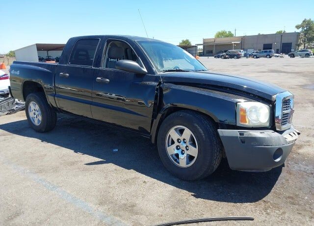 2005 DODGE Dakota