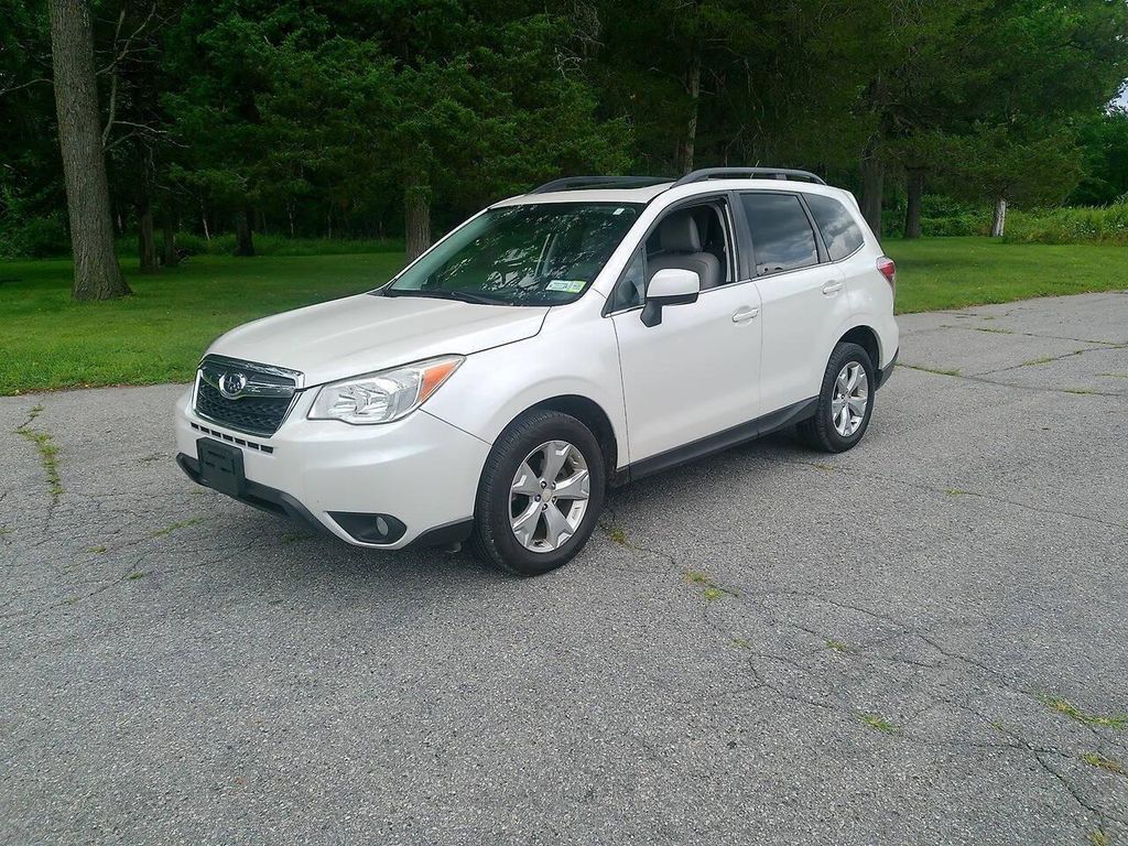 2014 SUBARU Forester