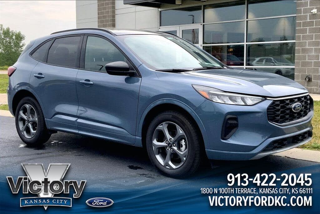2024 FORD Escape