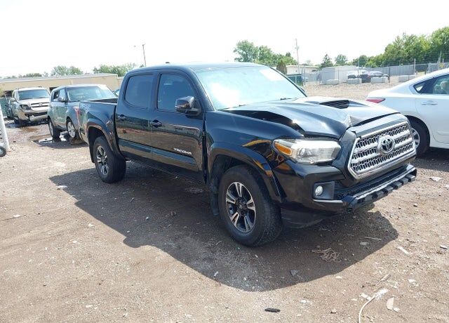 2017 TOYOTA Tacoma
