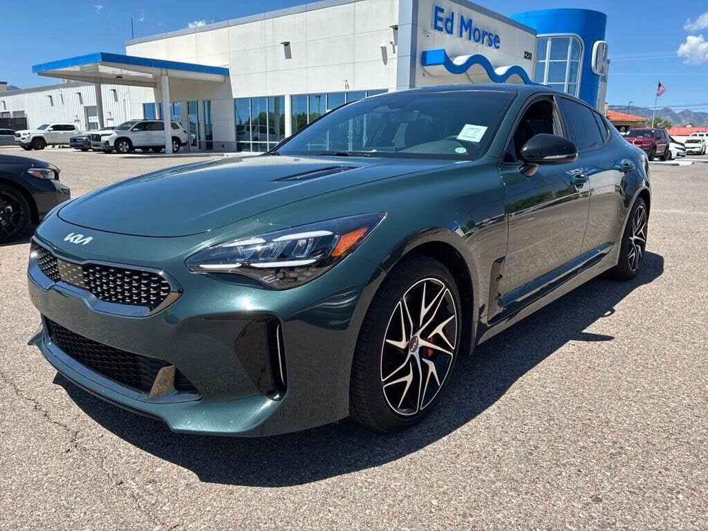 2023 KIA Stinger