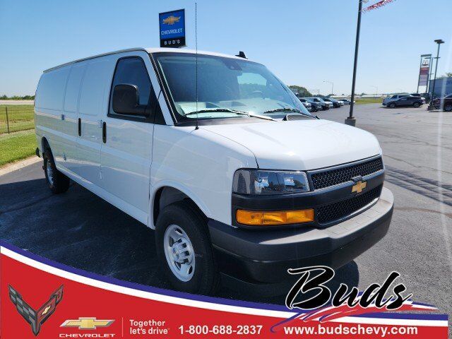 2025 CHEVROLET Express