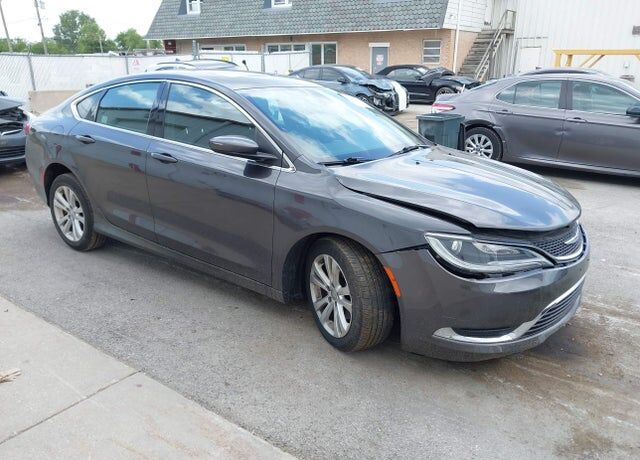 2016 CHRYSLER 200
