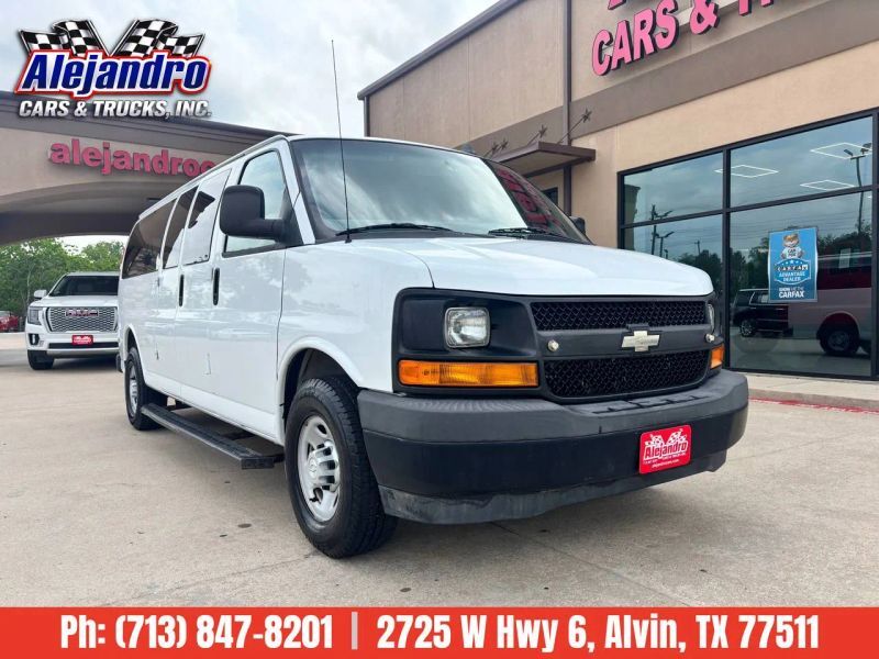 2017 CHEVROLET Express