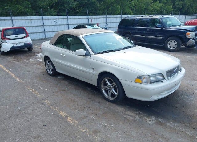 2000 VOLVO C70