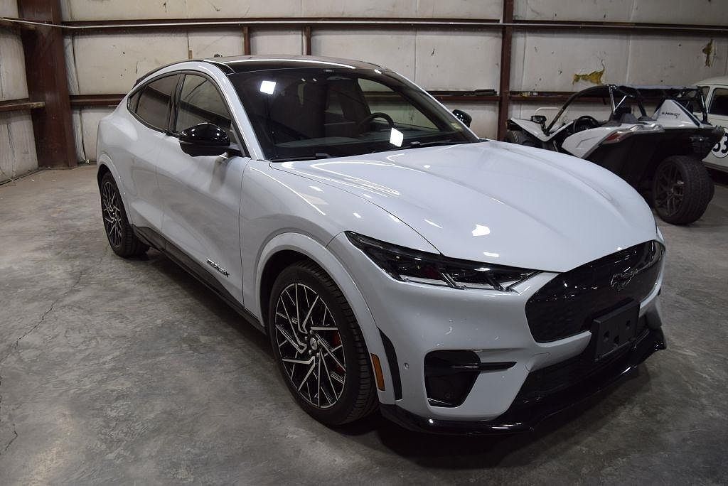 2021 FORD Mach-E
