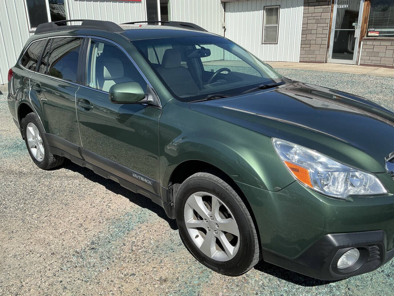 2013 SUBARU Outback