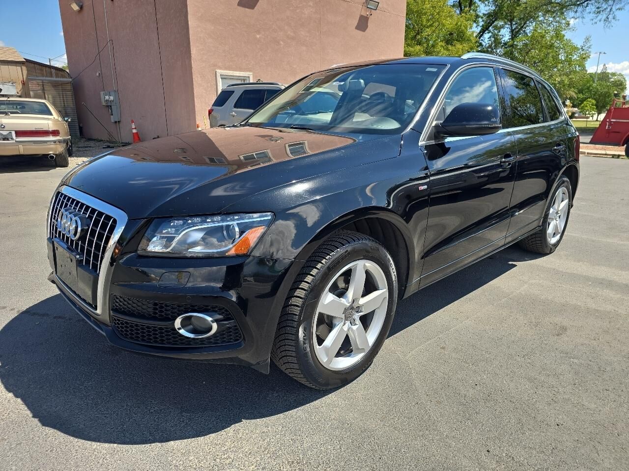 2011 AUDI Q5