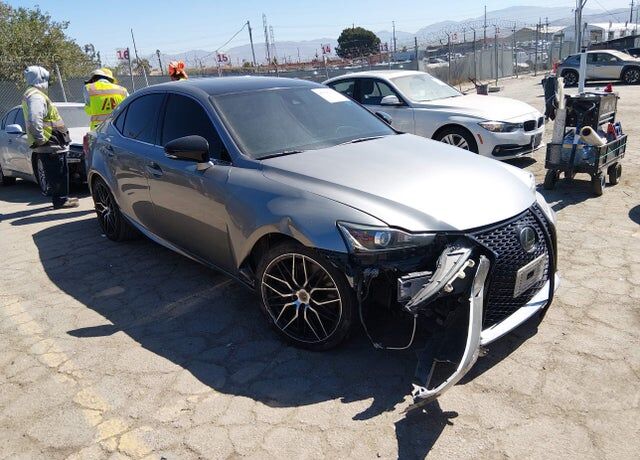 2018 LEXUS IS