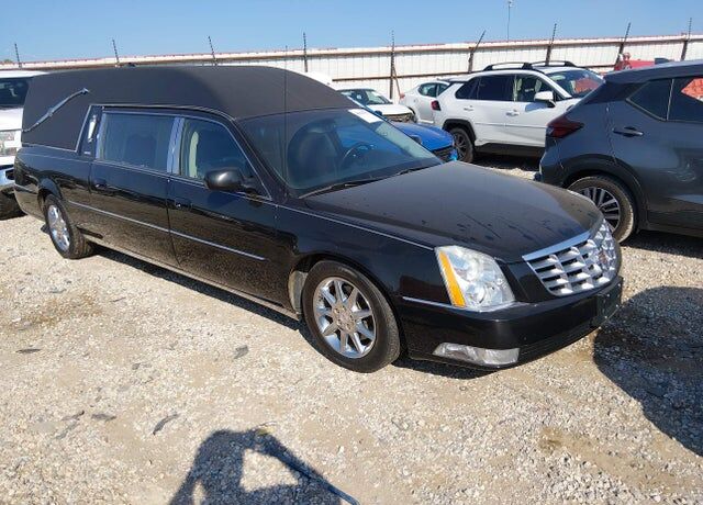 2011 CADILLAC Professional Chassis