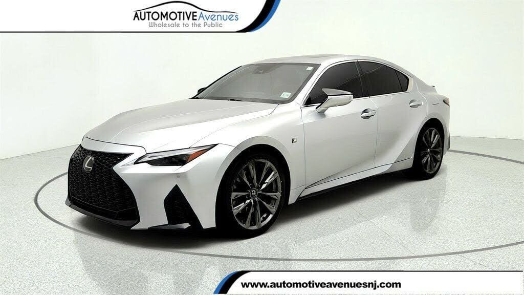 2023 LEXUS IS