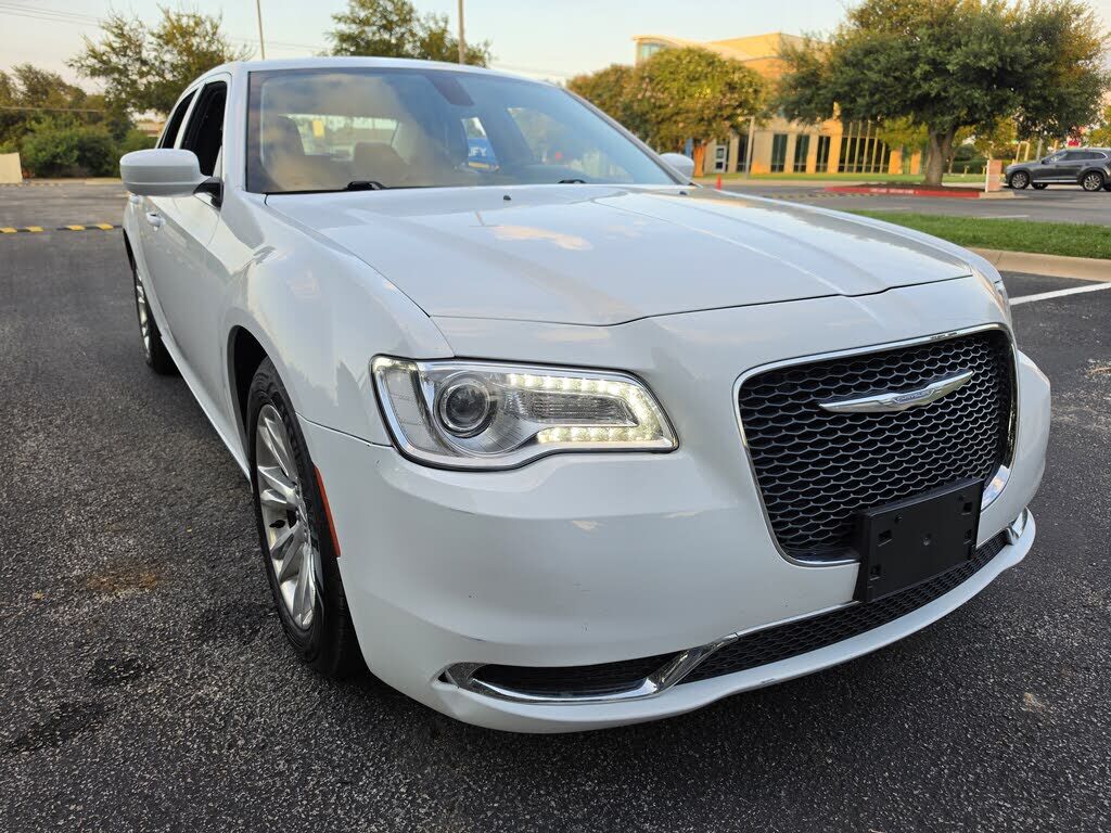 2017 CHRYSLER 300