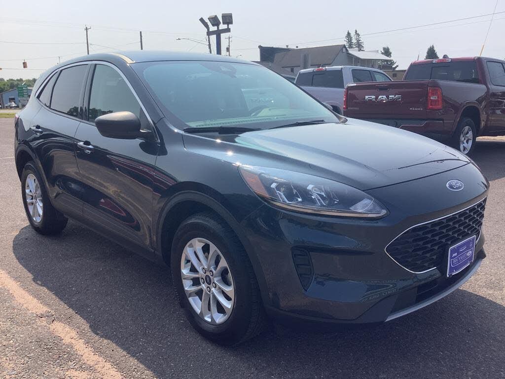 2022 FORD Escape