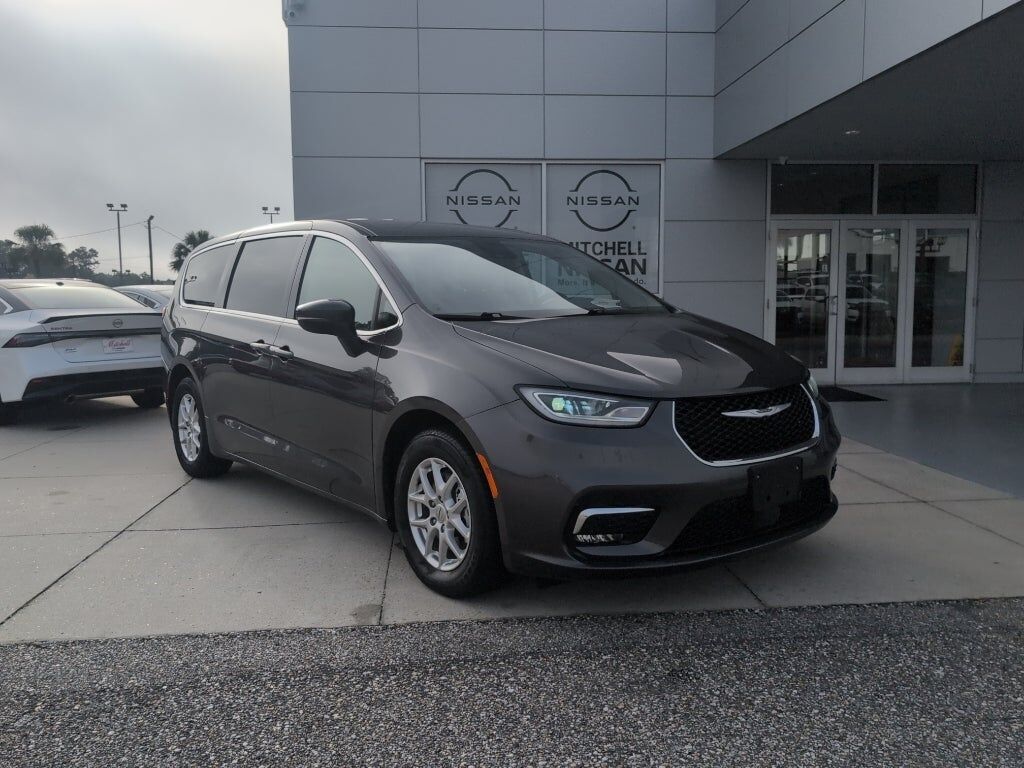 2023 CHRYSLER Pacifica