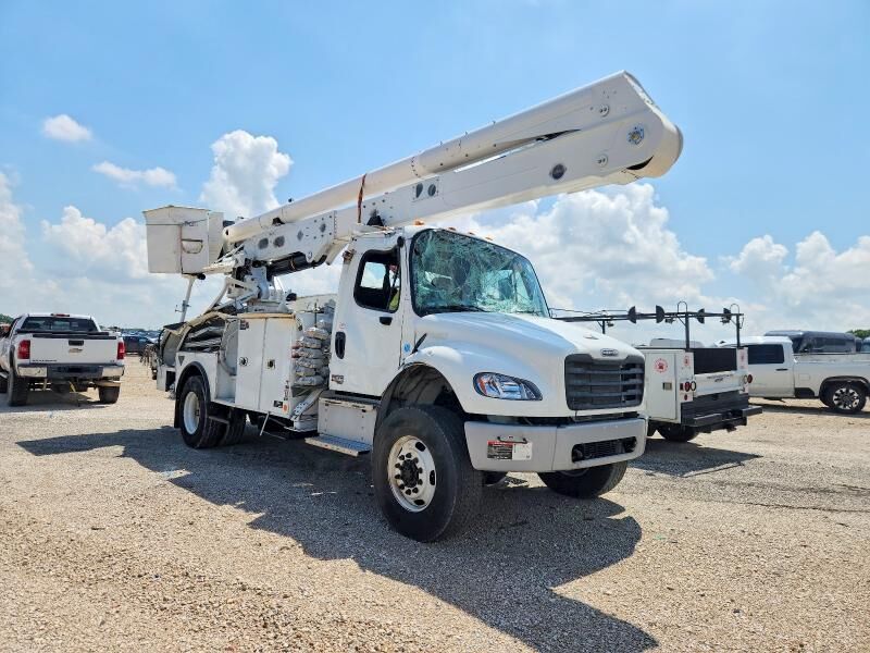 2025 FREIGHTLINER M2