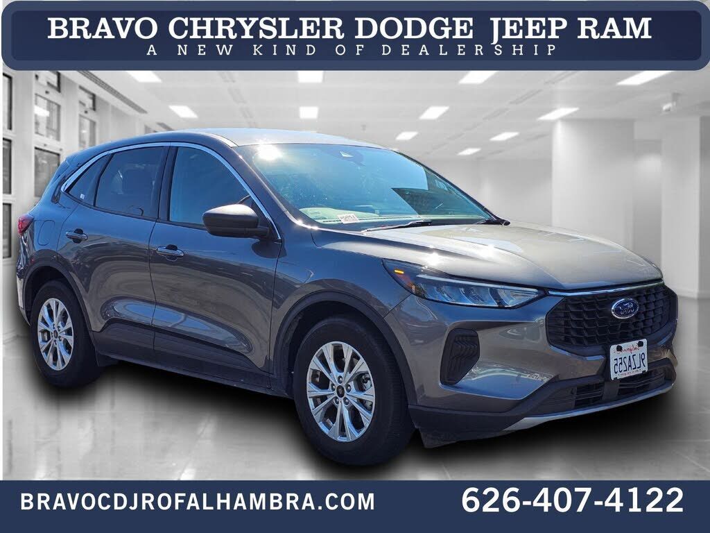 2024 FORD Escape