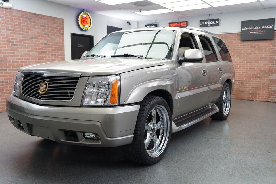 2002 CADILLAC Escalade