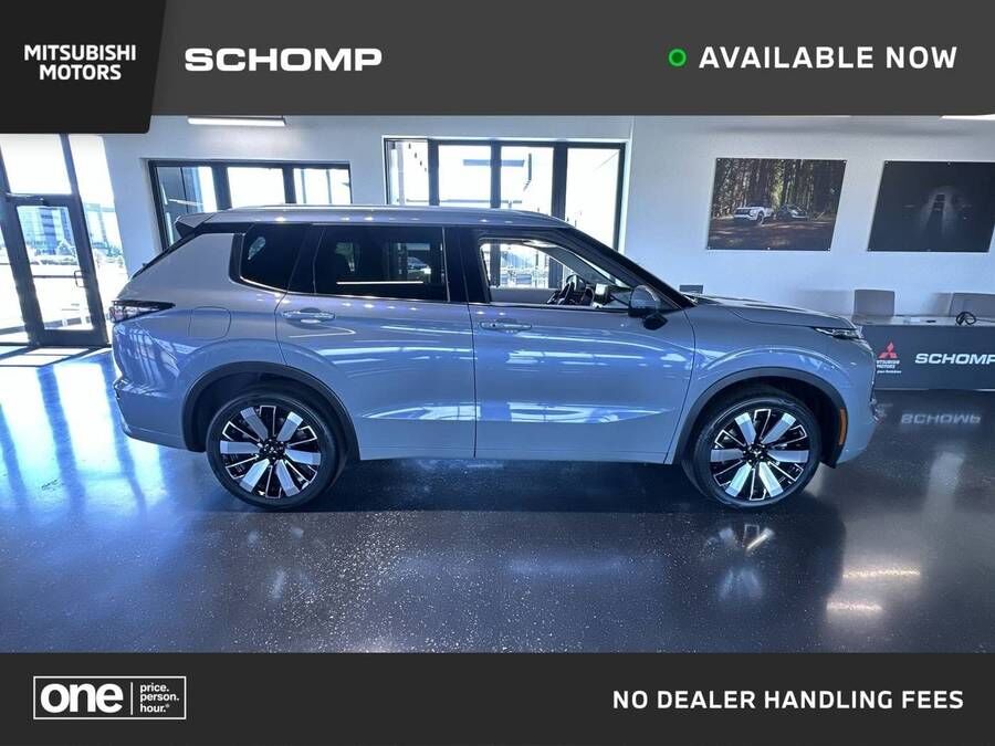 2026 MITSUBISHI Outlander