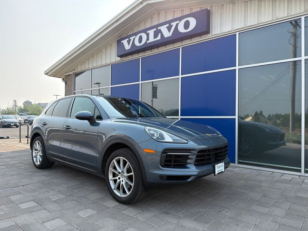 2019 PORSCHE Cayenne