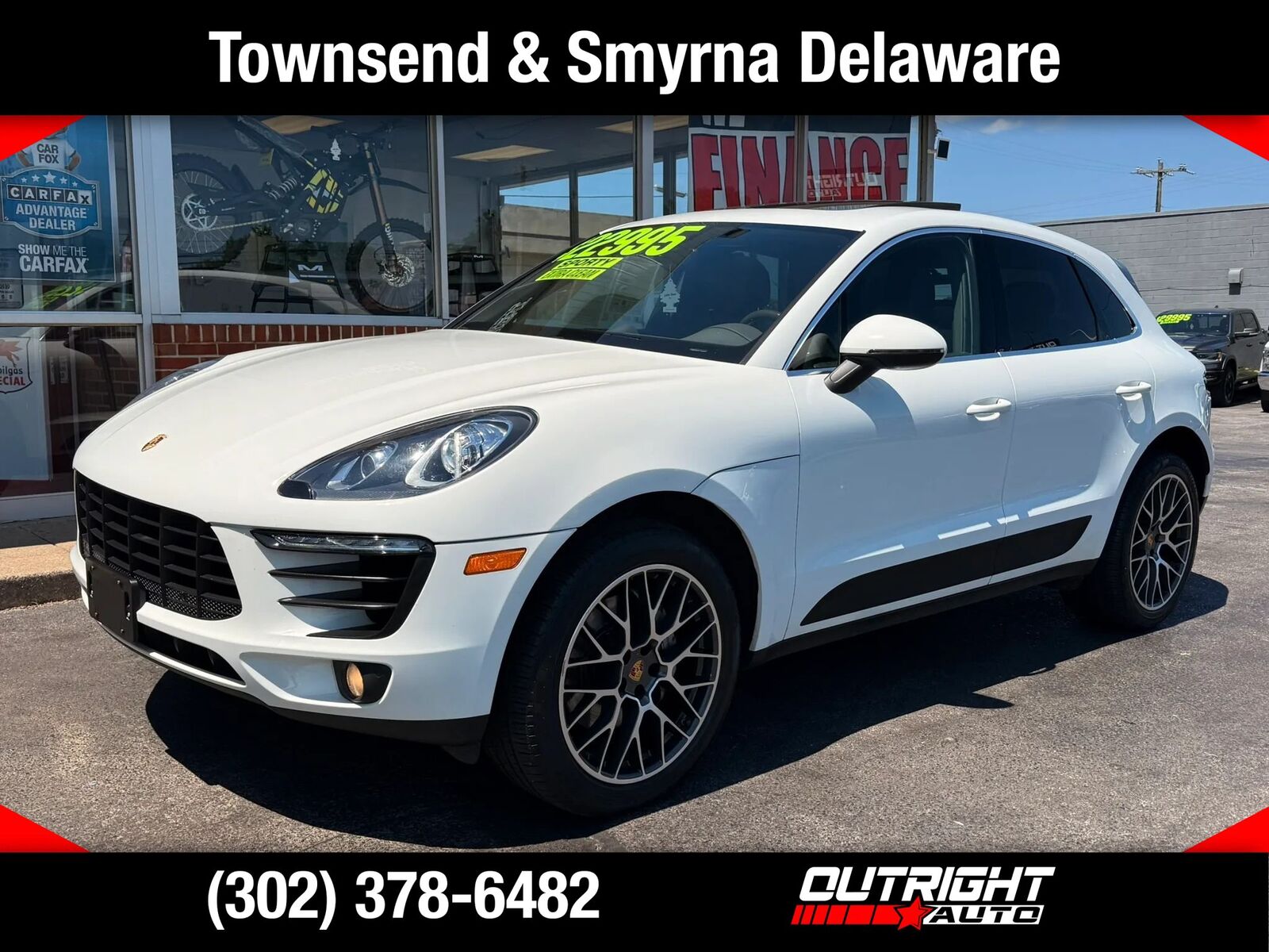 2018 PORSCHE Macan