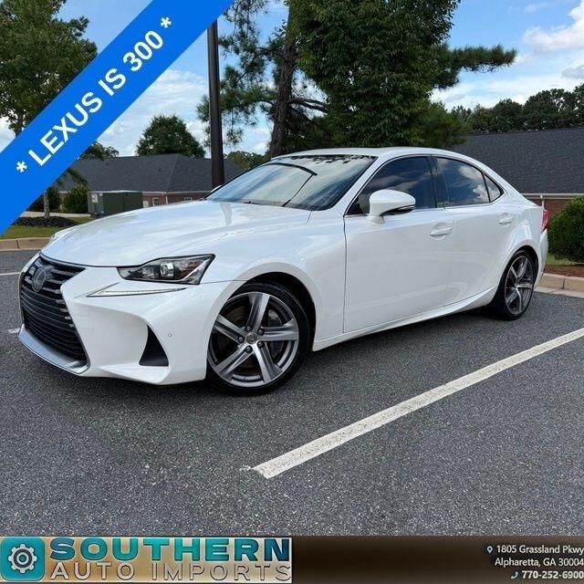 2018 LEXUS IS