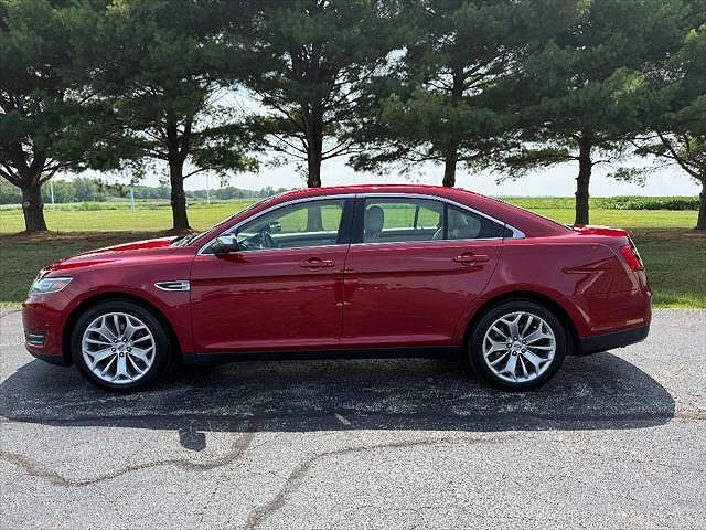 2016 FORD Taurus