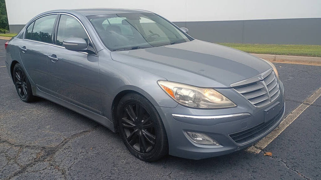 2014 HYUNDAI Genesis