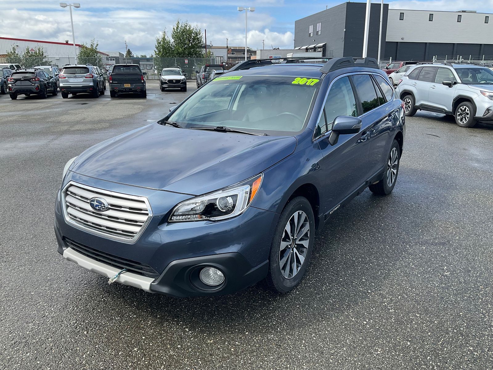 2017 SUBARU Outback