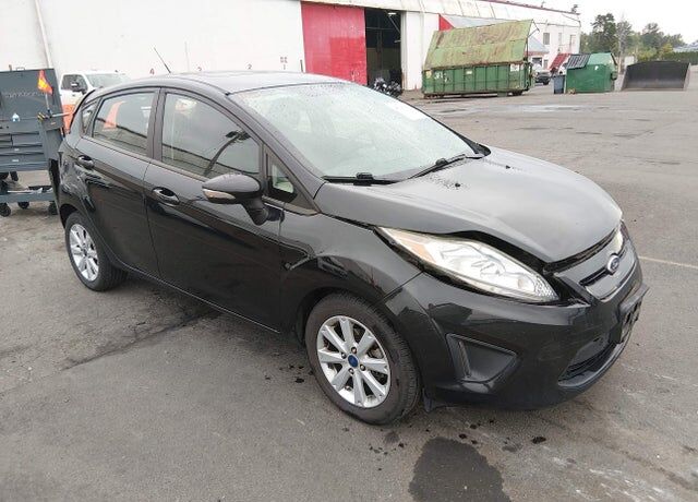 2013 FORD Fiesta