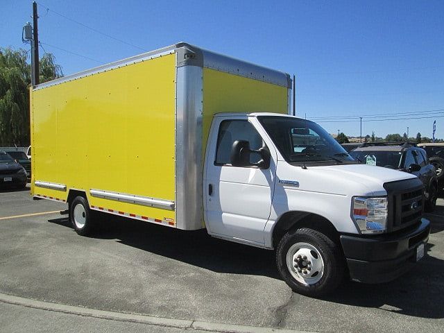 2022 FORD E-350